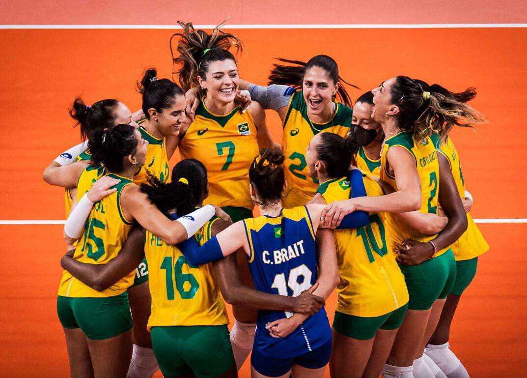 女排中国vs巴西（女排中国vs巴西回放奥运会）