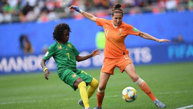 荷兰vs丹麦女足（女足对荷兰最新战况）