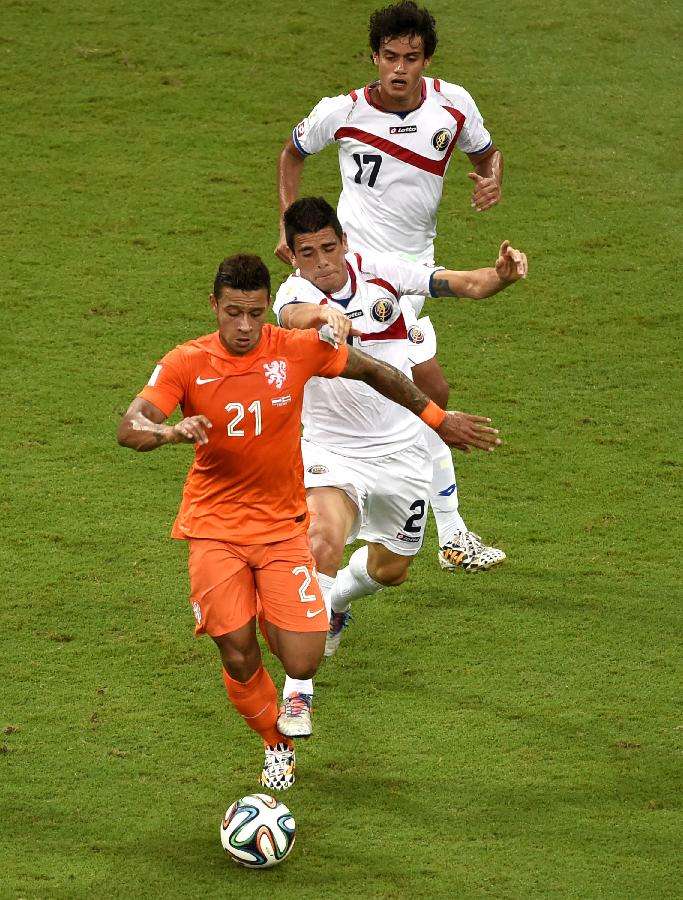 荷兰vs巴西足球（巴西vs荷兰下半场）