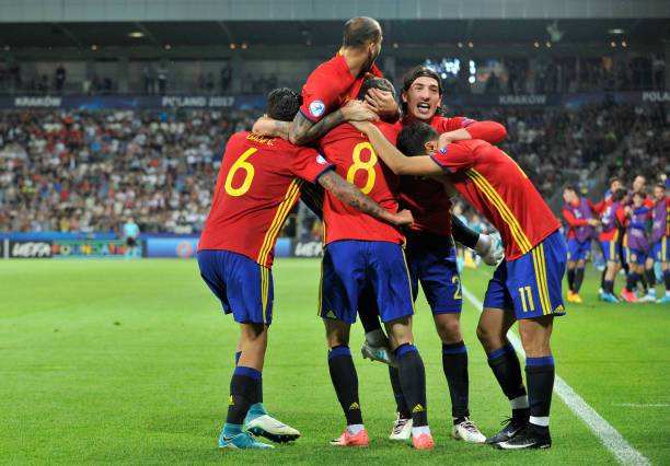 西班牙vs葡萄牙2010（西班牙vs葡萄牙2018直播回放全场）