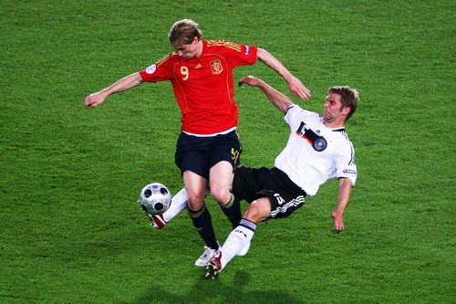 2010年西班牙vs德国（2010年世界杯西班牙vs德国）